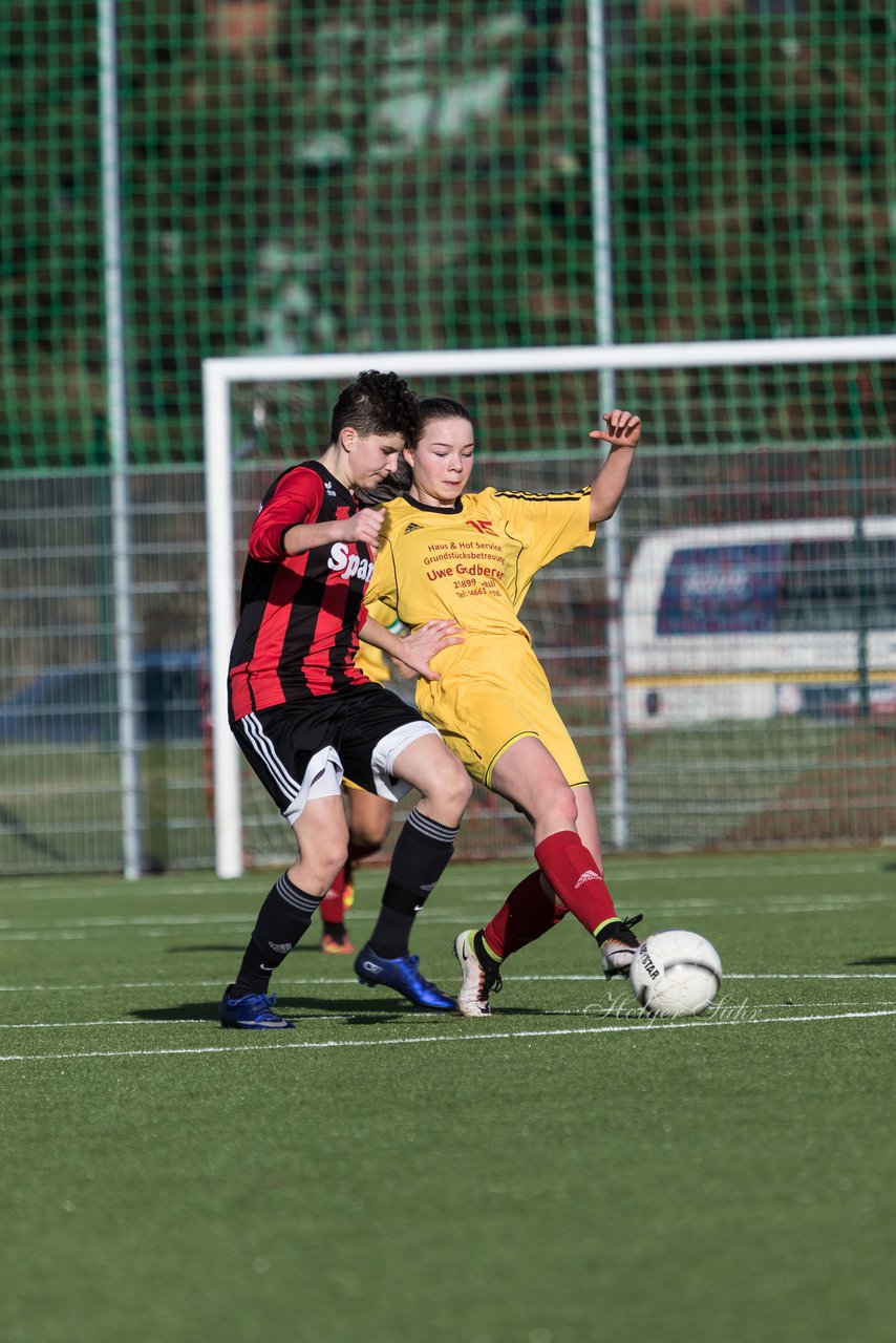 Bild 339 - B-Juniorinnen SG Weststeinburg/Bei - SV Fisia 03 : Ergebnis: 1:2